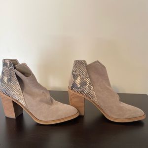 Size 7.5 Dolce Vita Booties